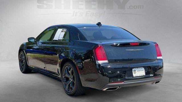 2021 Chrysler 300 Touring