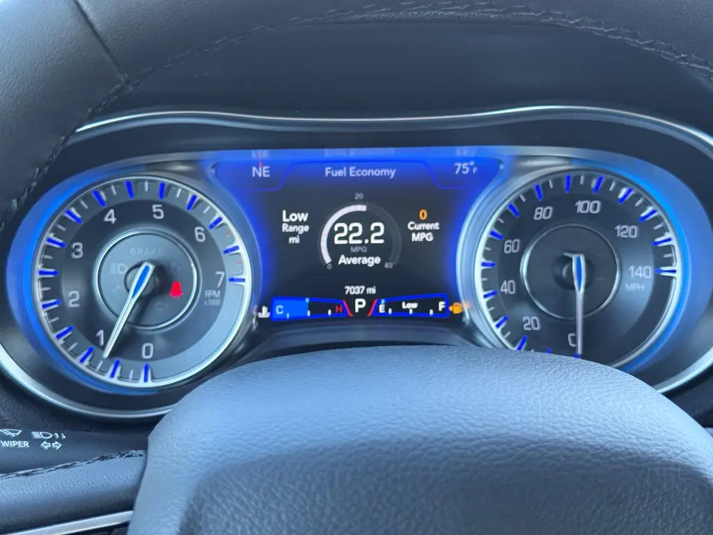 2023 Chrysler 300 - $30,596