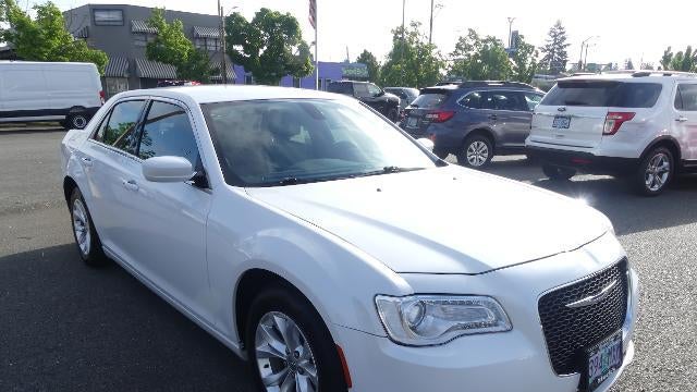 2015 Chrysler 300 Limited