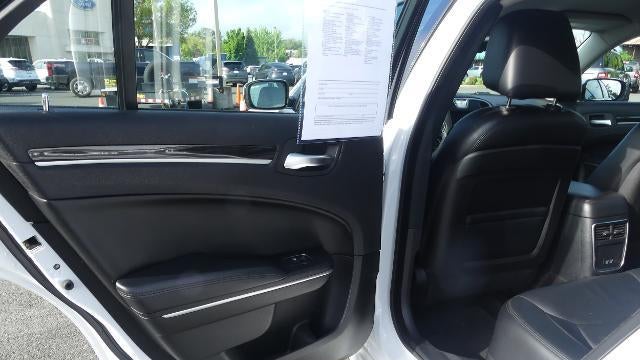 2015 Chrysler 300 Limited