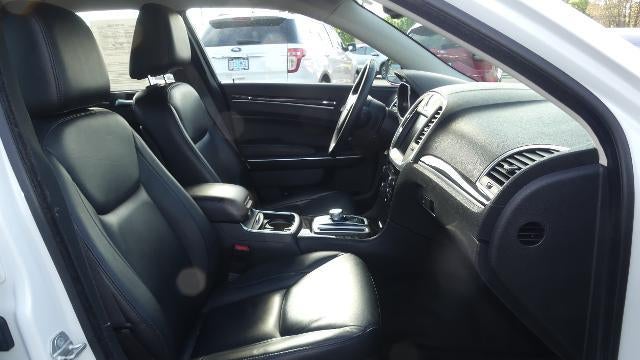 2015 Chrysler 300 Limited