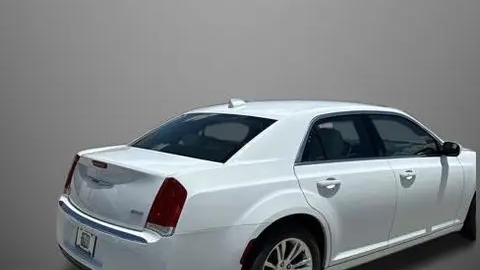 2020 Chrysler 300 Touring L