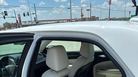 2020 Chrysler 300 Touring L
