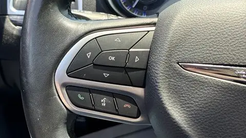 2020 Chrysler 300 Touring L