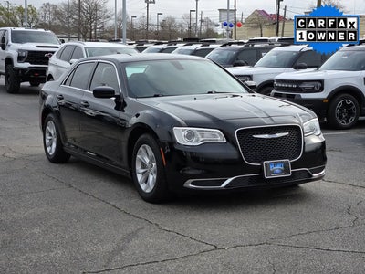 2022 Chrysler 300 Touring 4DR Sedan