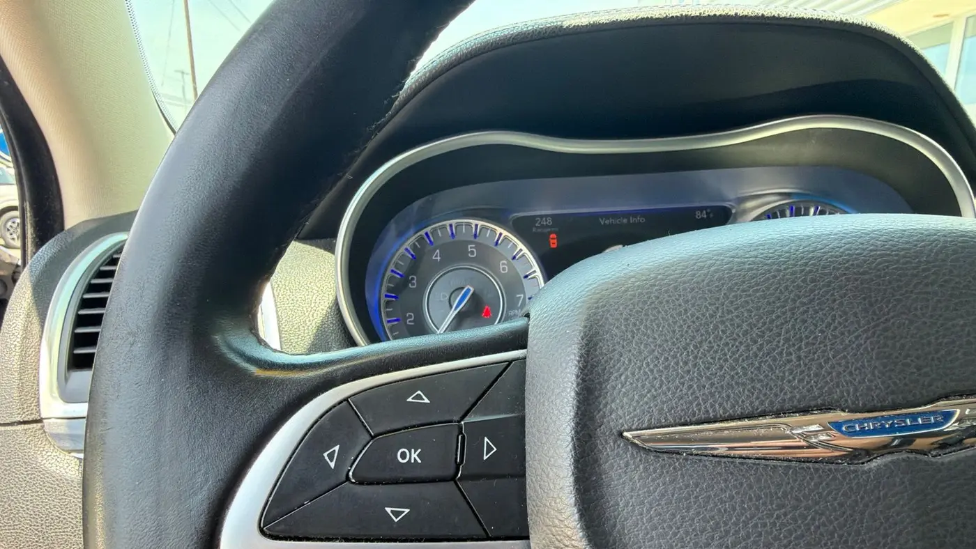 2016 Chrysler 300 Limited