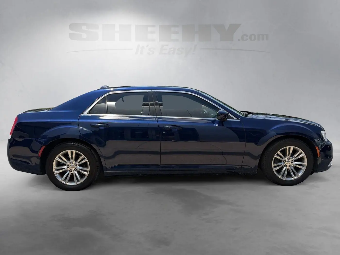 2016 Chrysler 300 - $11,500