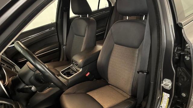 2018 Chrysler 300 Touring
