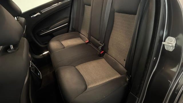 2018 Chrysler 300 Touring