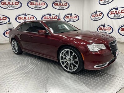 2018 Chrysler 300 Touring 4DR Sedan