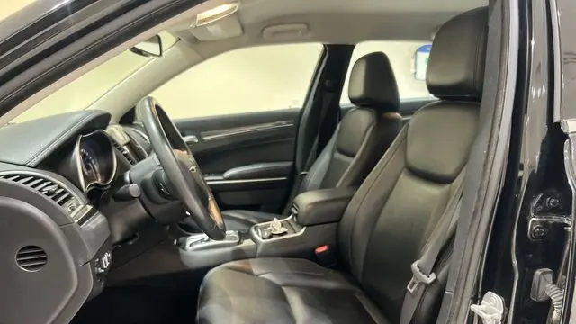 2019 Chrysler 300 Touring L