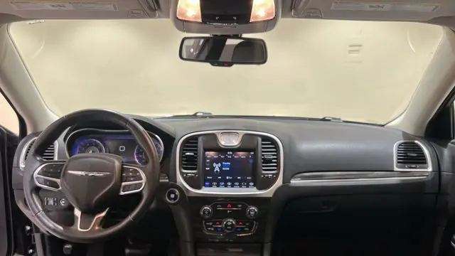 2019 Chrysler 300 Touring L