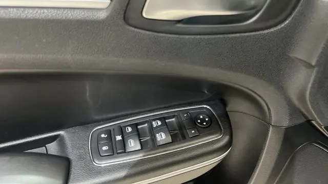 2019 Chrysler 300 Touring L