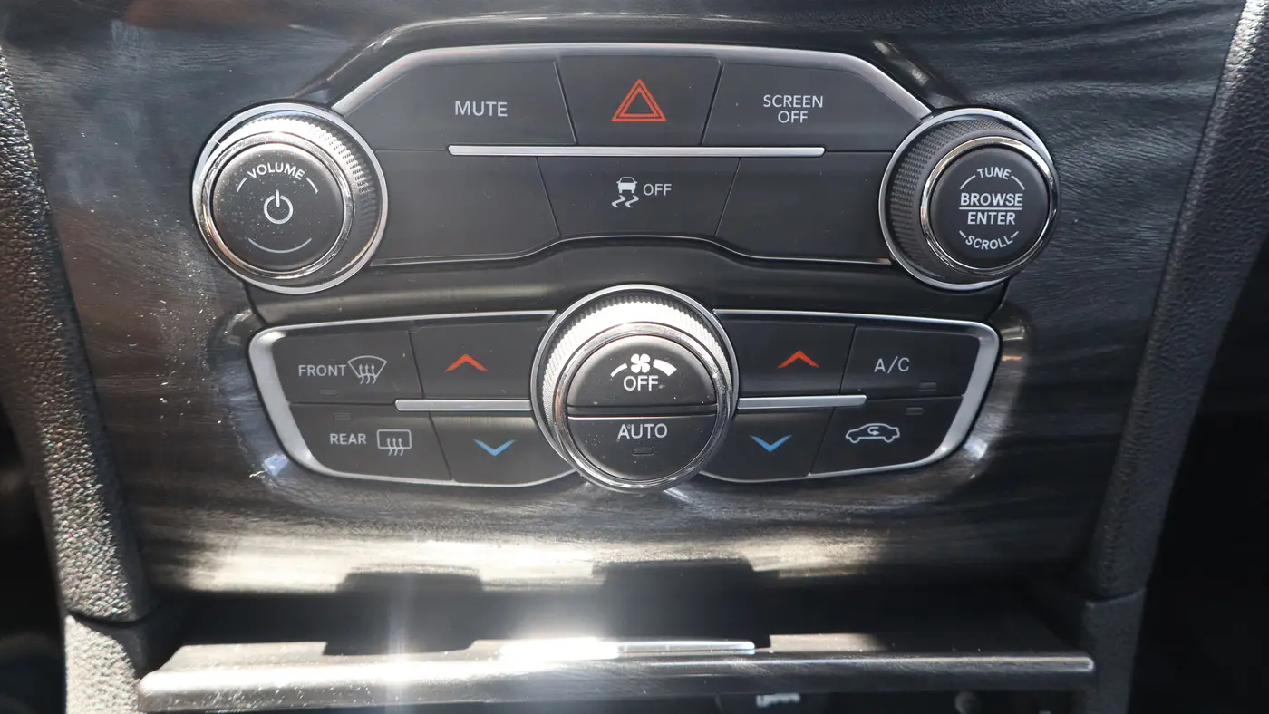2021 Chrysler 300 Touring