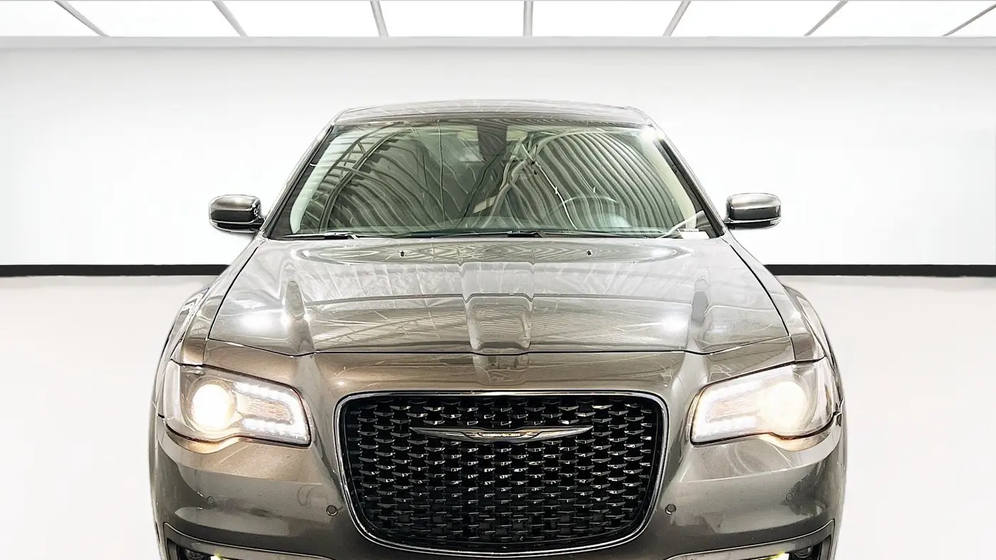 2021 Chrysler 300 Touring L