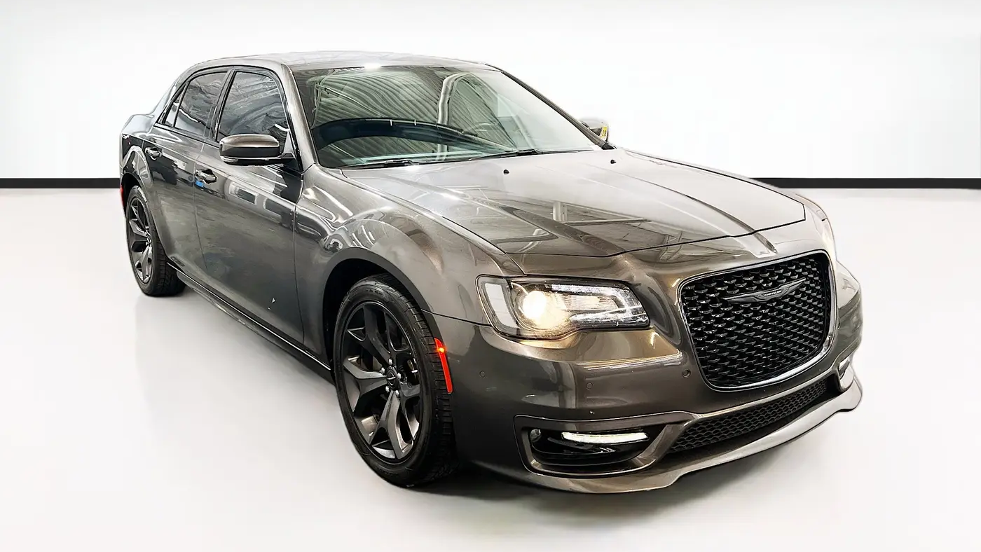 2021 Chrysler 300 Touring L