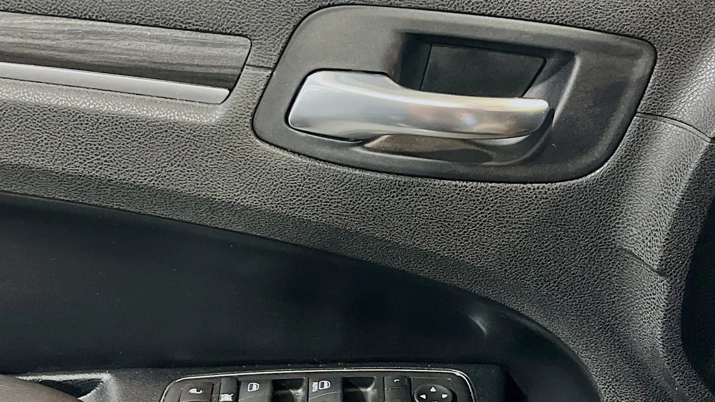 2021 Chrysler 300 Touring L