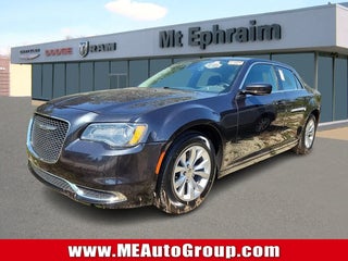 2018 Chrysler 300 with Maximum Steel Metallic Clearcoat Exterior