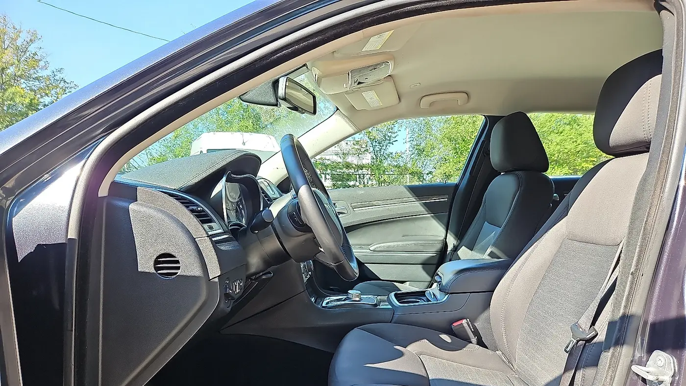 2018 Chrysler 300 Touring