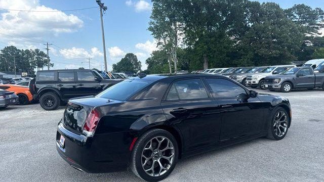 2018 Chrysler 300 Touring