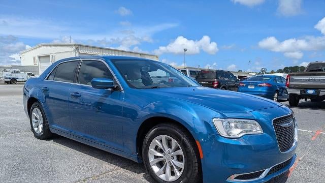 2022 Chrysler 300 Touring