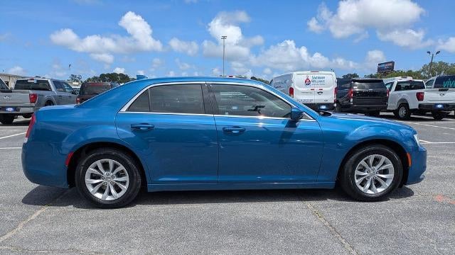 2022 Chrysler 300 Touring