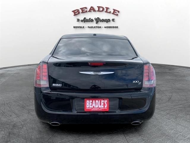 2014 Chrysler 300 - $15,125