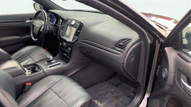 2014 Chrysler 300 - $15,125
