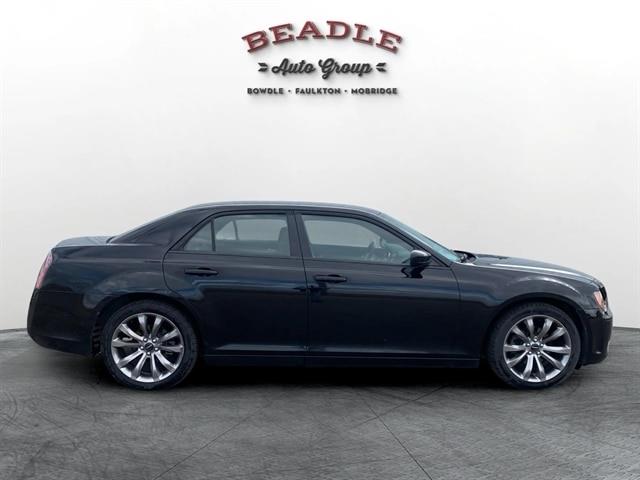 2014 Chrysler 300 - $15,125