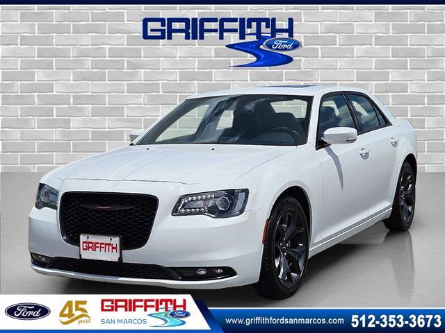 2023 Chrysler 300 - $30,940