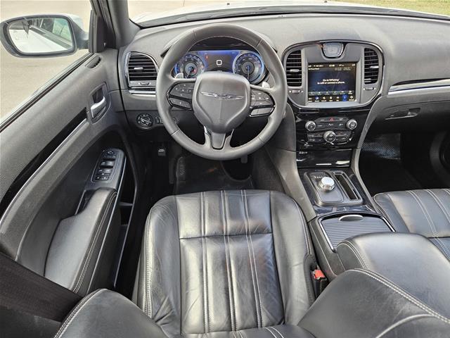 2023 Chrysler 300 - $30,940