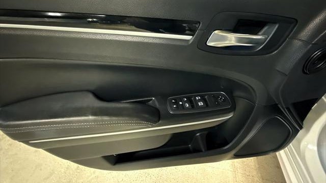 2022 Chrysler 300 S V6