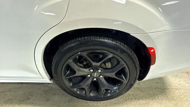 2022 Chrysler 300 S V6