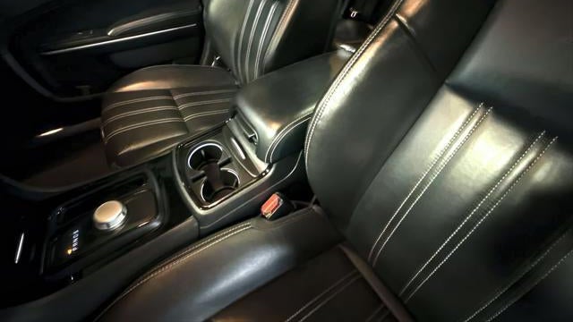 2022 Chrysler 300 S V6