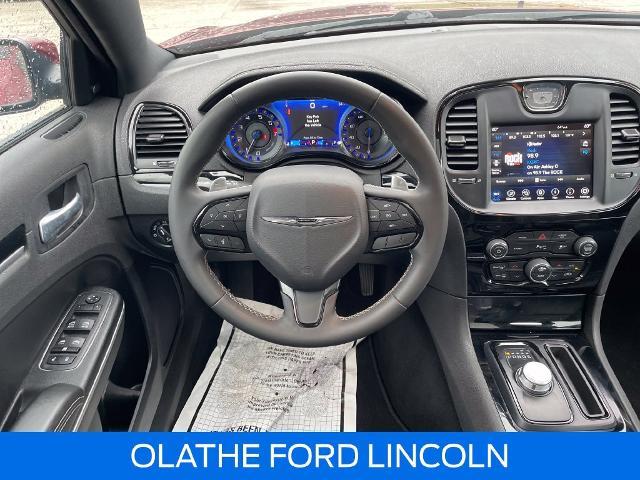 2023 Chrysler 300 - $24,444