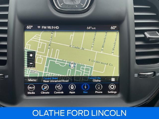 2023 Chrysler 300 - $24,444