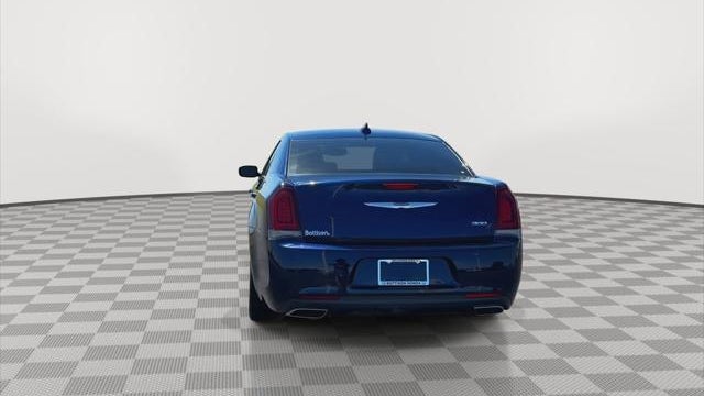 2017 Chrysler 300 S