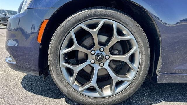 2017 Chrysler 300 S