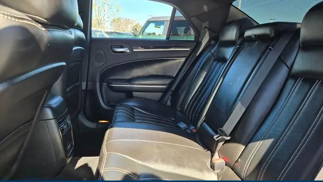 2022 Chrysler 300 S V6
