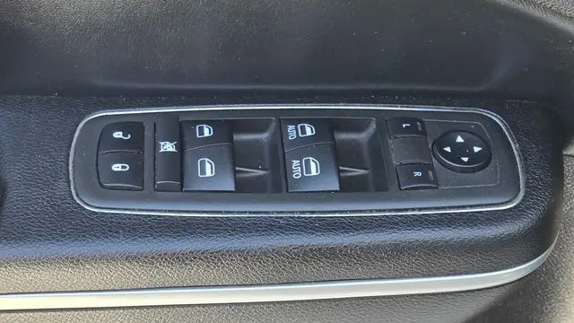 2022 Chrysler 300 S V6