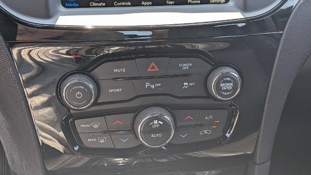 2023 Chrysler 300 S V6