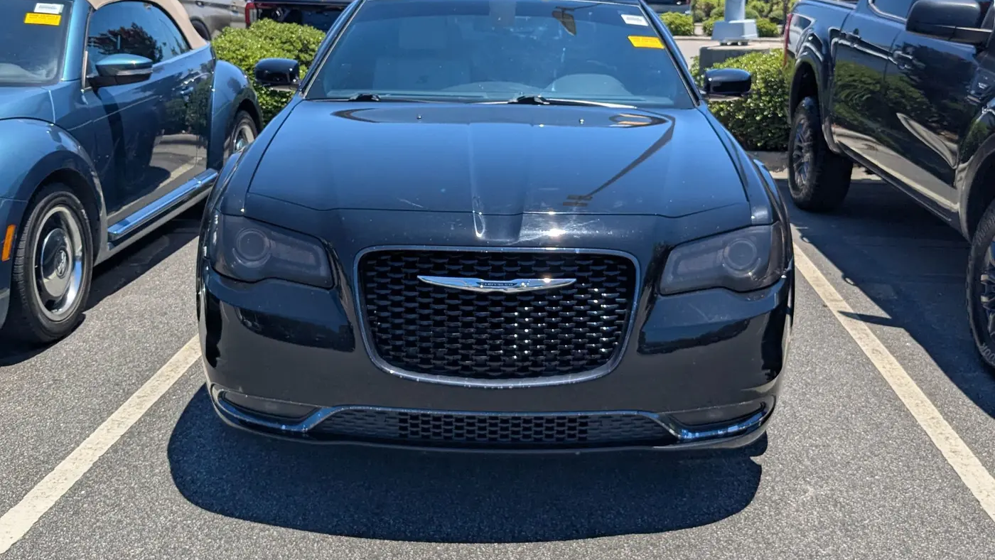 2020 Chrysler 300 S