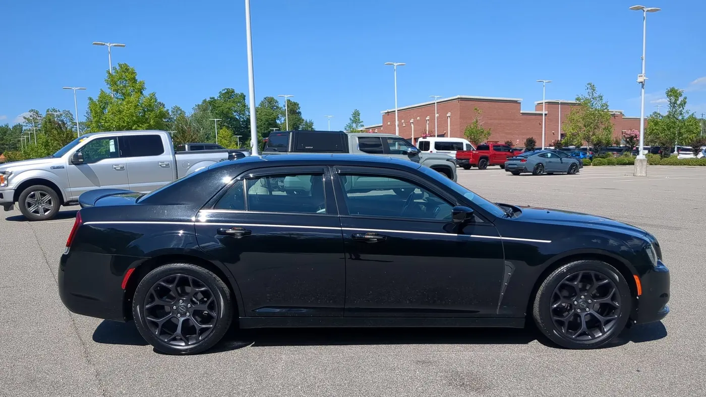 2020 Chrysler 300 S