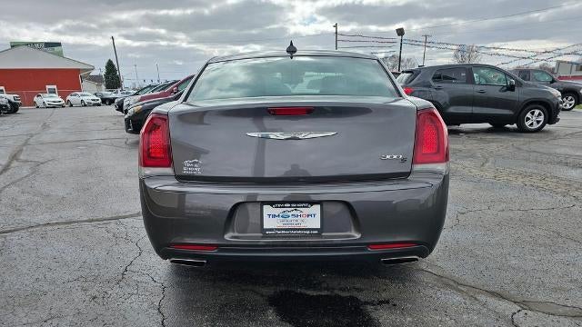 2019 Chrysler 300 S