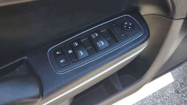 2022 Chrysler 300 S V6