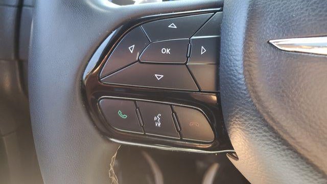 2022 Chrysler 300 S V6
