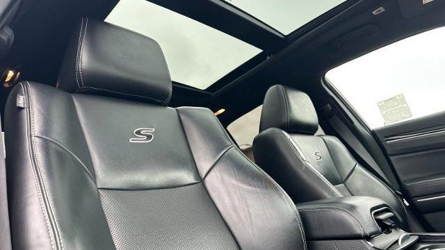 2023 Chrysler 300 S V6