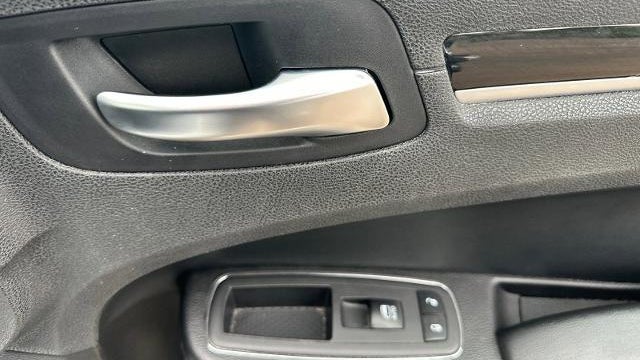 2023 Chrysler 300 S V6