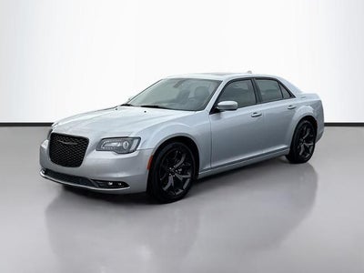2023 Chrysler 300 S V6 4DR Sedan