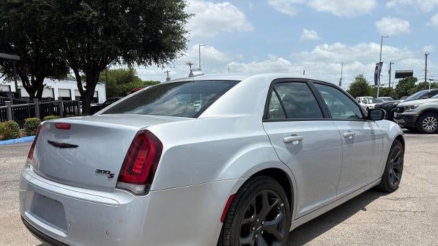 2023 Chrysler 300 S V6